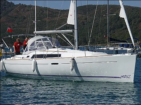 Oceanis 37 - External image